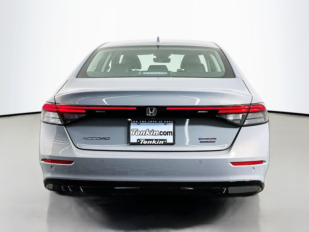 New 2026 Urban Gray Pearl Honda Touring image 6
