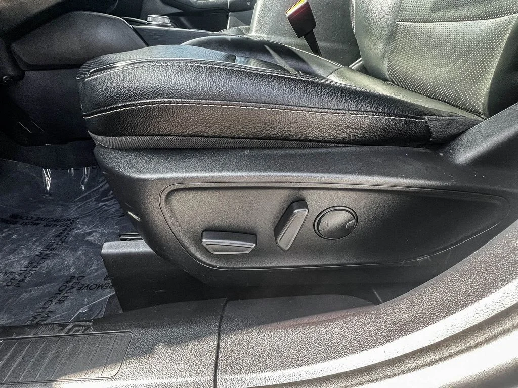 Used 2022 Gray Ford SEL image 20