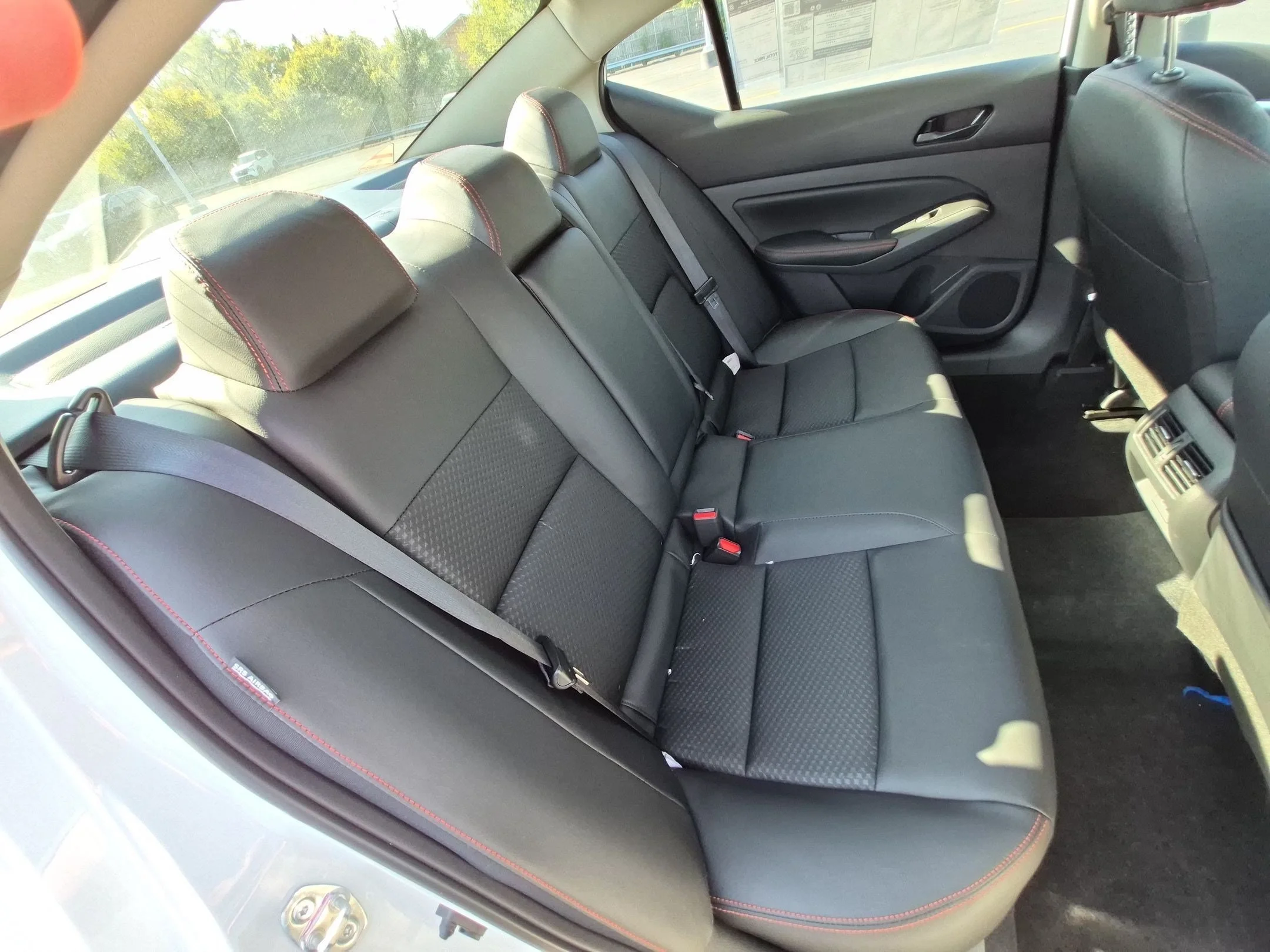 New 2026 Pearl White TriCoat / Super Black Two-tone Nissan SR image 26