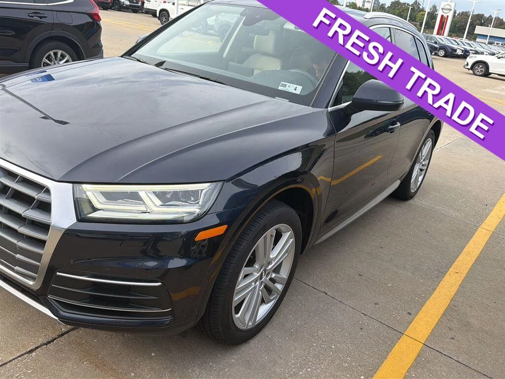 Used 2020 Moonlight Blue Metallic Audi Premium Plus image 1