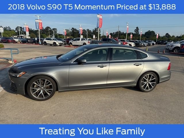 2018 Volvo S90 Momentum
