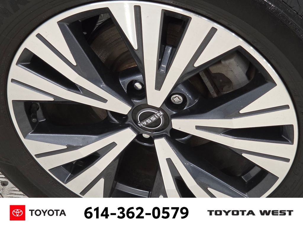 Used 2023 Gray Nissan SV image 12