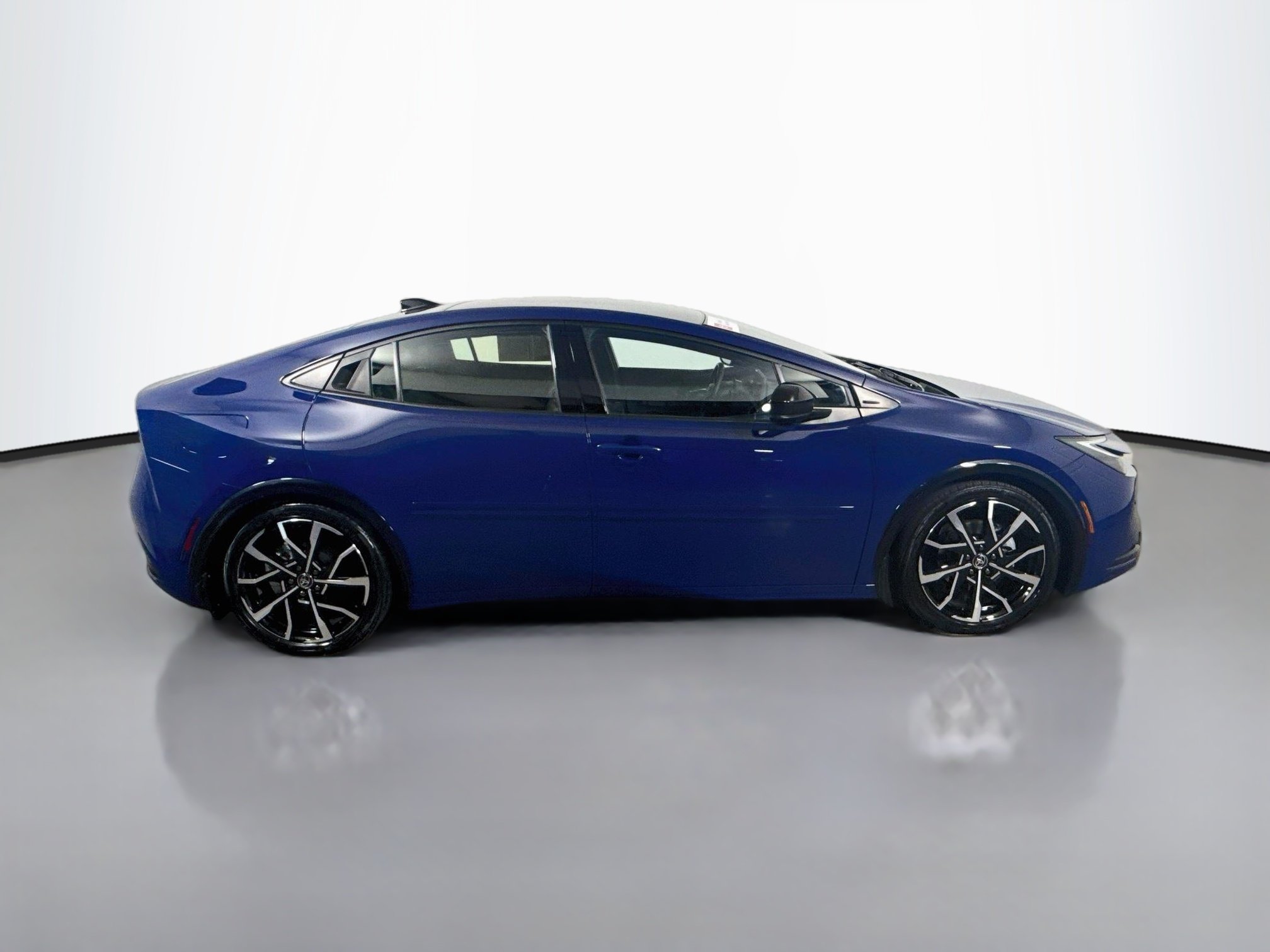 Used 2025 Reservoir Blue Toyota XSE Premium image 8