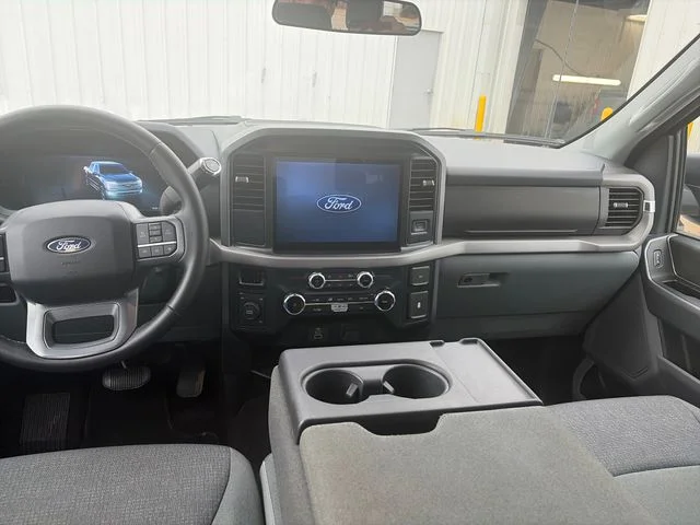 Used 2025 Black Ford XLT image 12