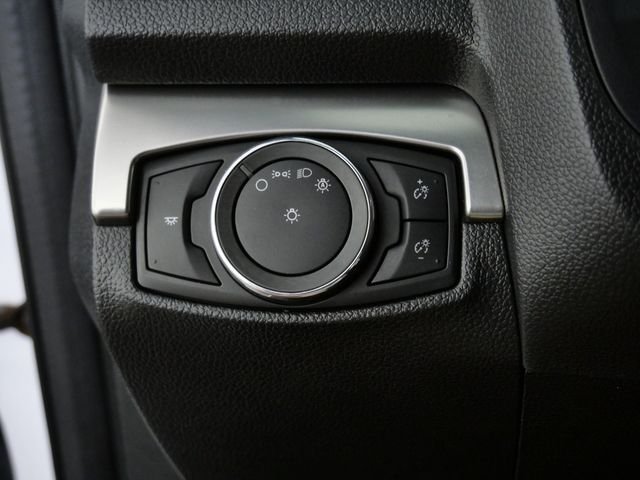 Used 2018 White Ford XLT image 25