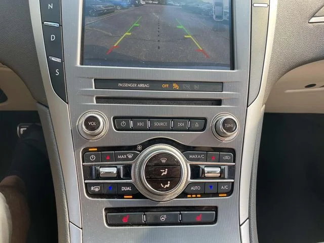 Used 2019 Blue Lincoln Reserve image 32