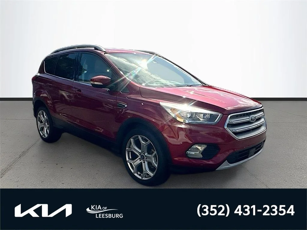 2019 Ford Escape Titanium's photo