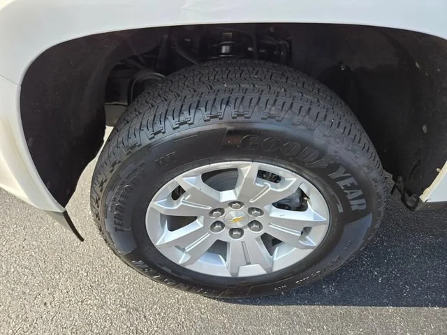 Used 2022 Summit White Chevrolet LT image 22