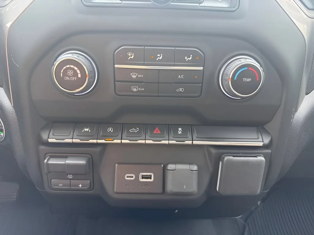 Used 2024 Summit White Chevrolet Custom image 20