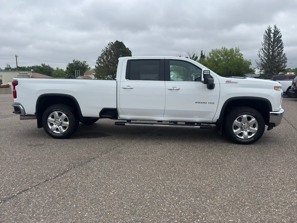Used 2021 SUMMIT WHITE Chevrolet LTZ image 5