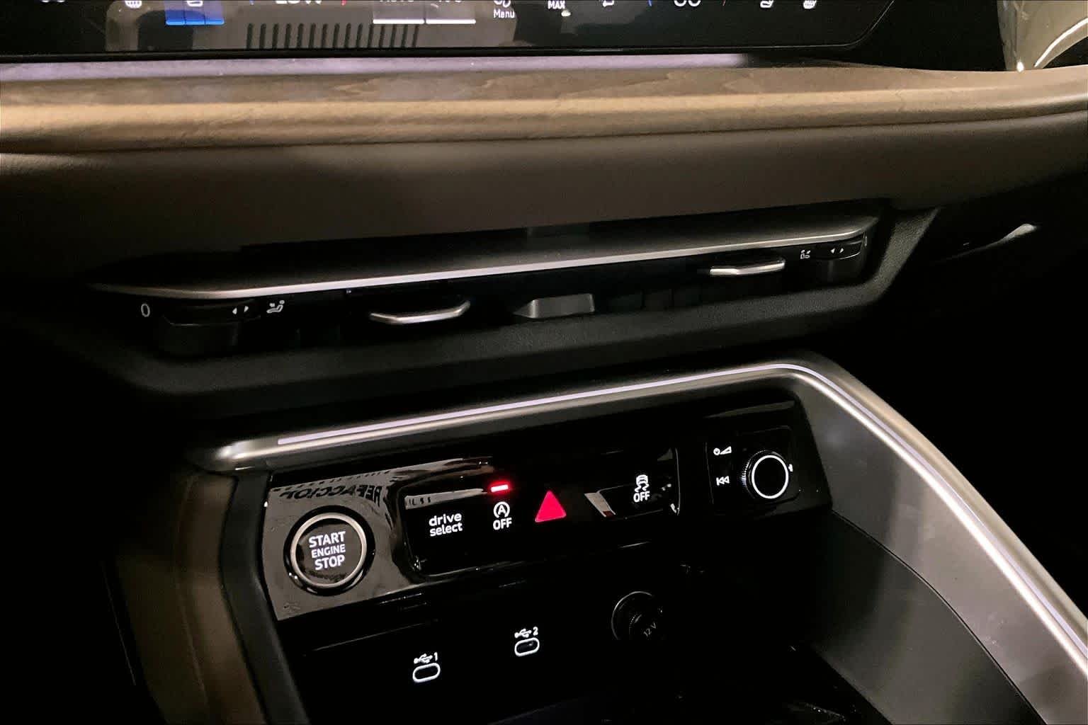 2025 Audi Q5 Premium Plus - Photo 14