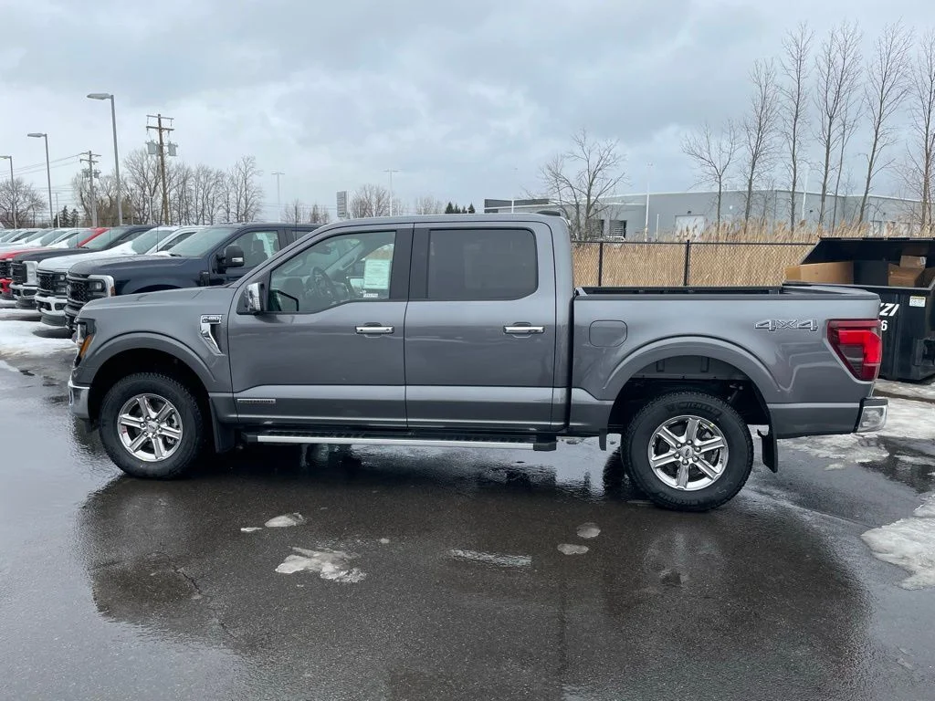 2025 Ford F-150 XLT - Photo 8