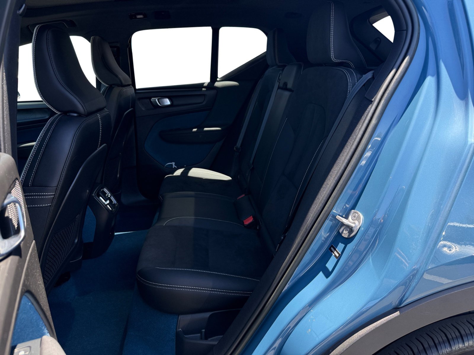 Used 2023 Blue Metallic Volvo Twin Plus image 16
