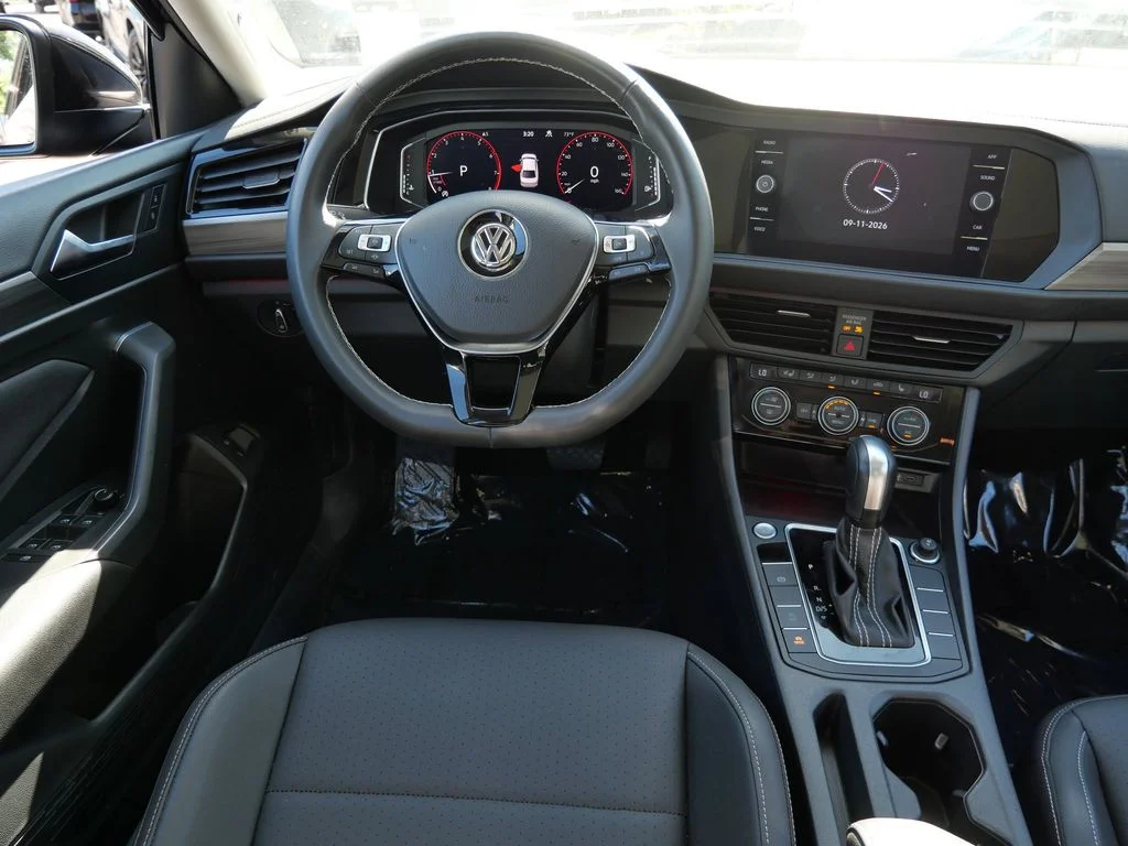 Used 2021 Black Volkswagen SEL image 13