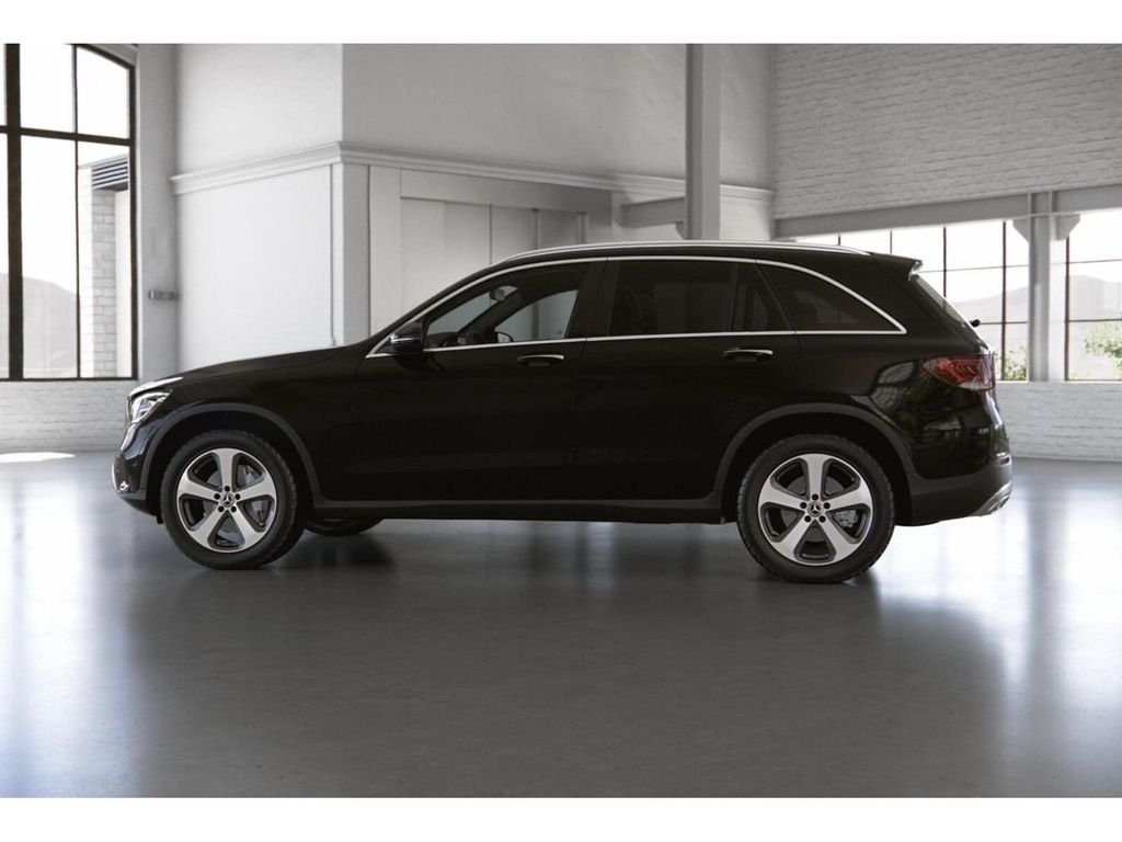Certified Used 2022 Black Mercedes-Benz GLC 300 4MATIC® image 34