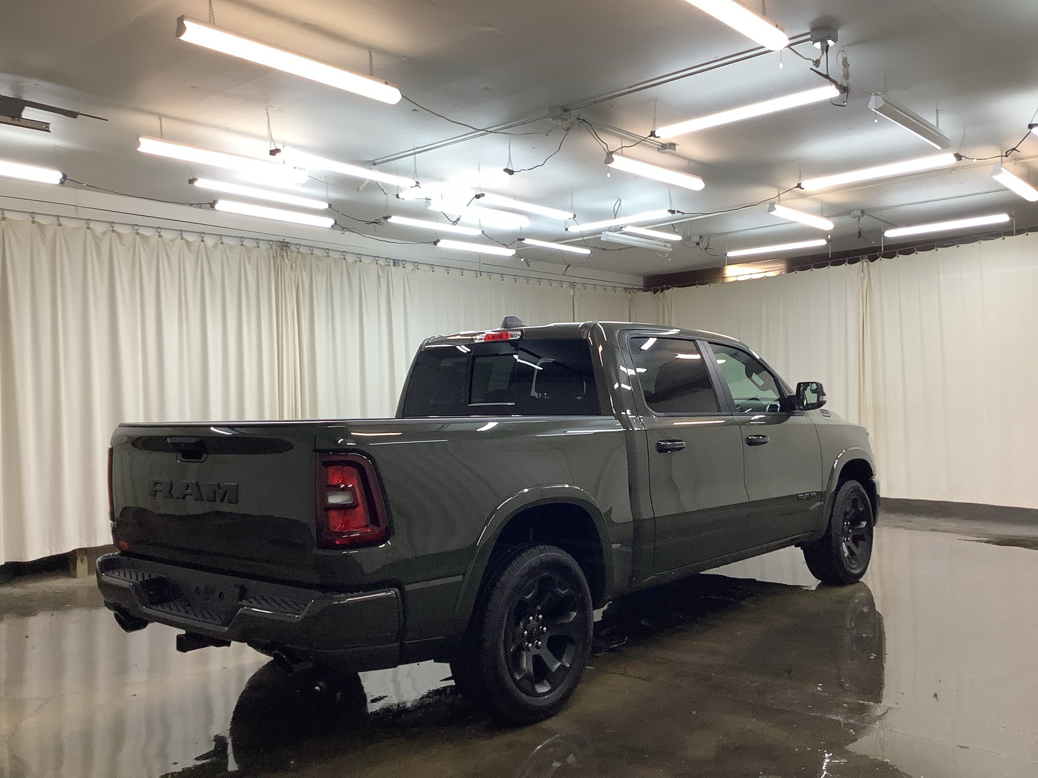 New 2027 Tank Exterior Paint RAM BIG HORN image 5