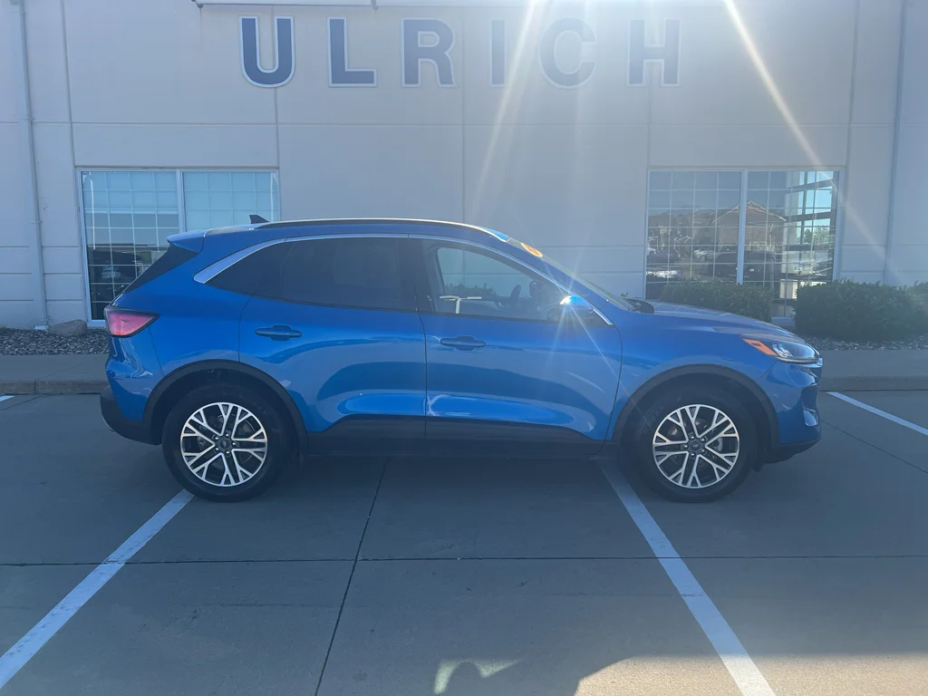 Used 2020 Velocity Blue Metallic Ford SEL image 11