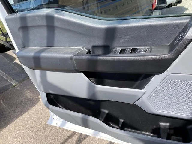 Used 2023 Oxford White Ford XL image 21
