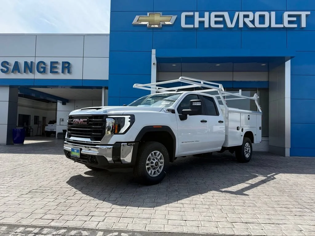 New 2026 Summit White GMC Pro image 2