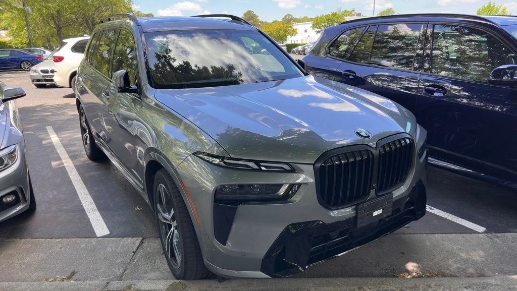 2024 BMW X7 xDrive40i's photo