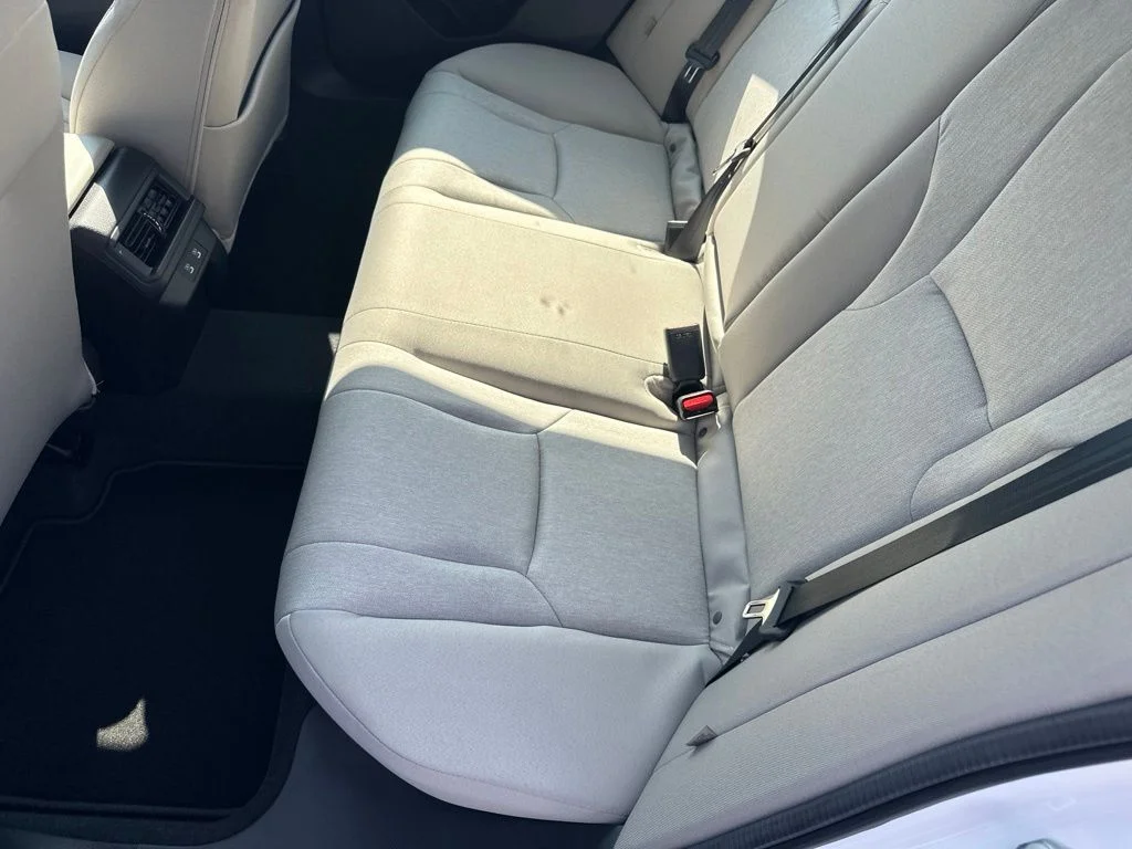 New 2026 Platinum White Pearl Honda LX image 16