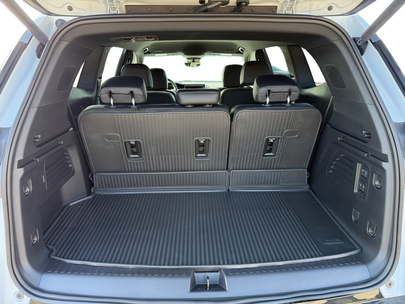 New 2026 Glacier White Tricoat GMC Denali image 17