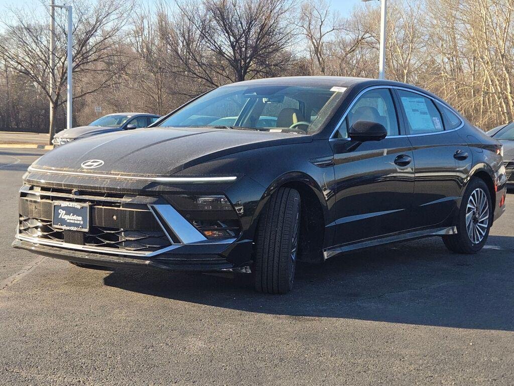 New 2026 Black Hyundai Limited image 6