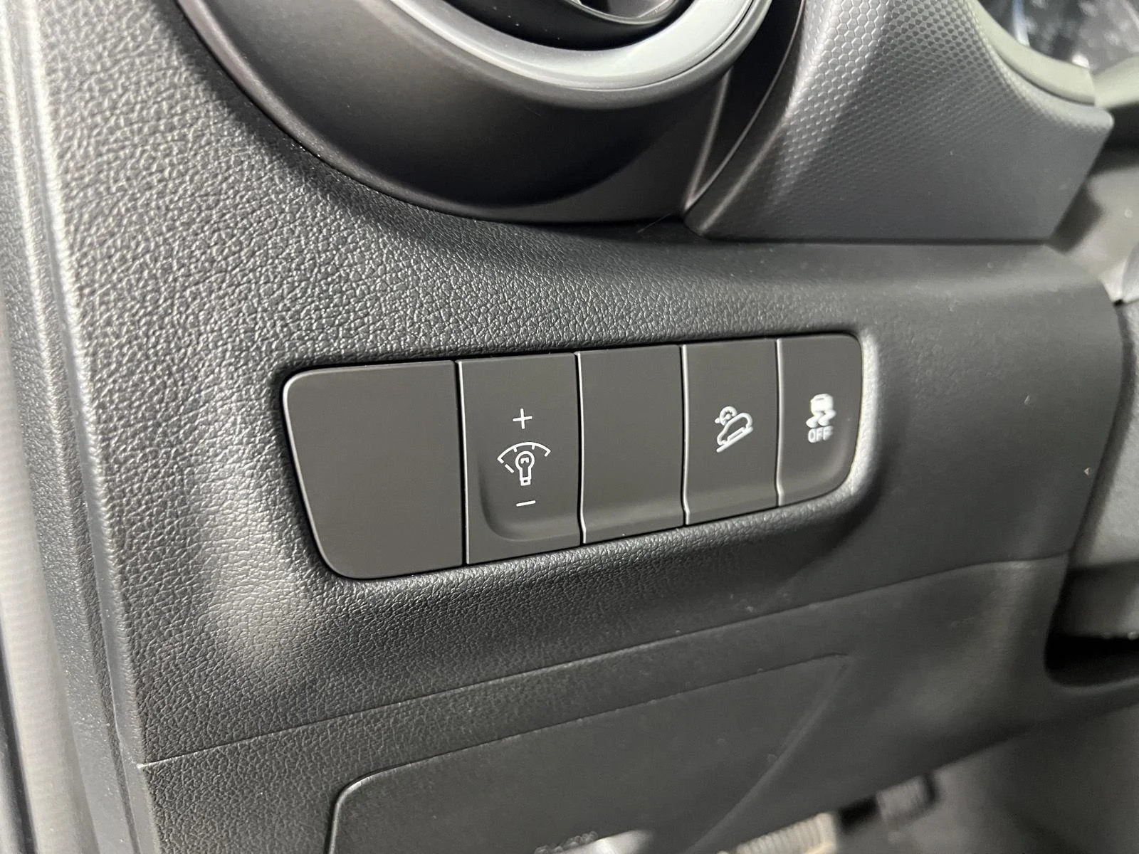 Used 2023 Cyber Silver Hyundai SEL image 16