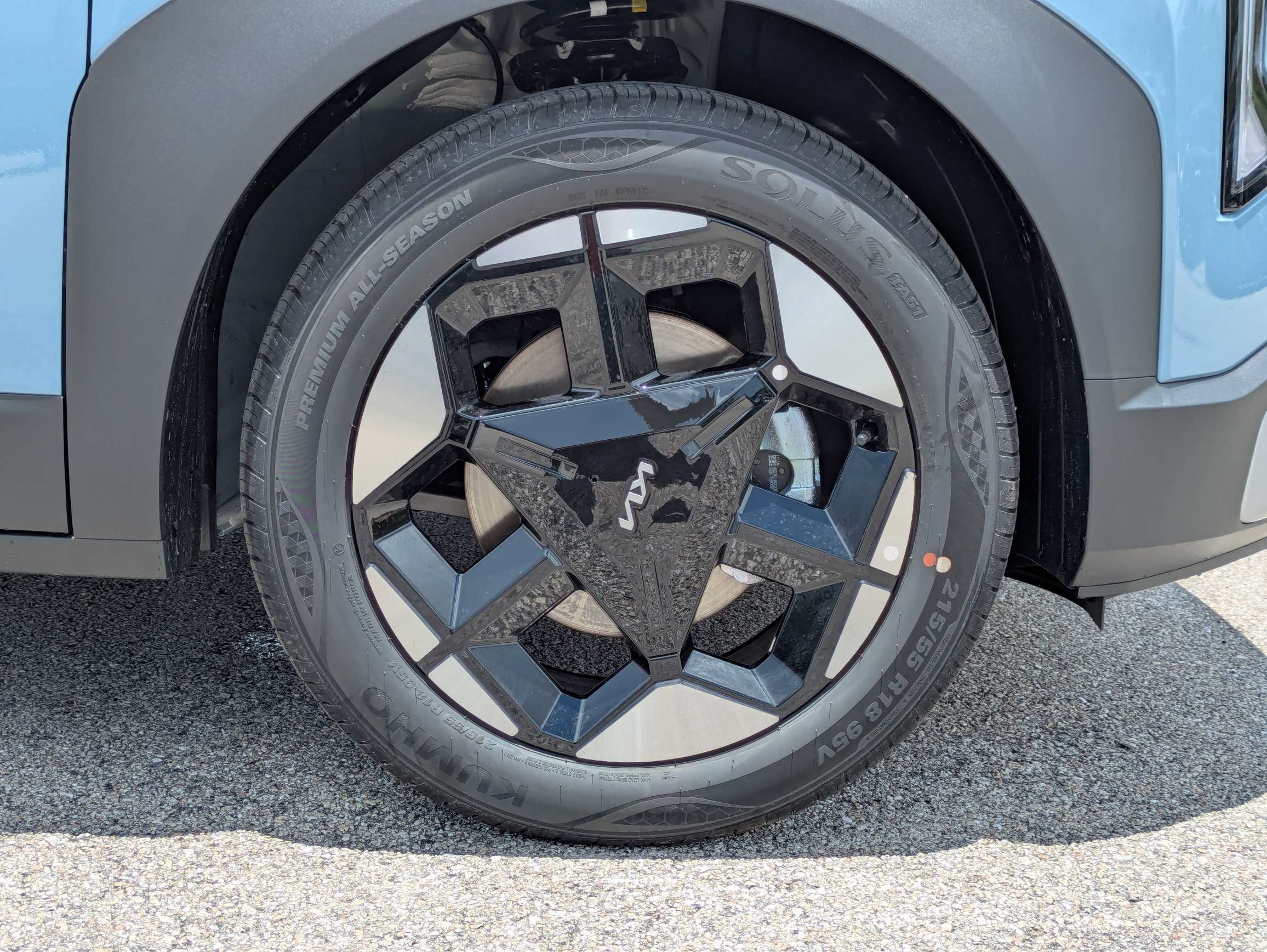 New 2027 Frost Blue Kia S image 11