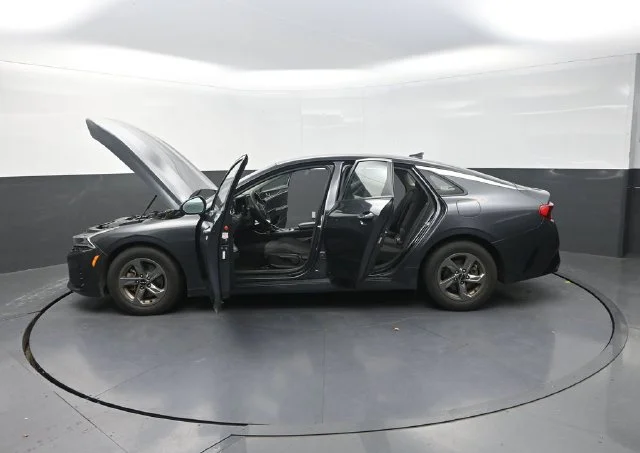 Used 2022 Gray Kia LXS image 42