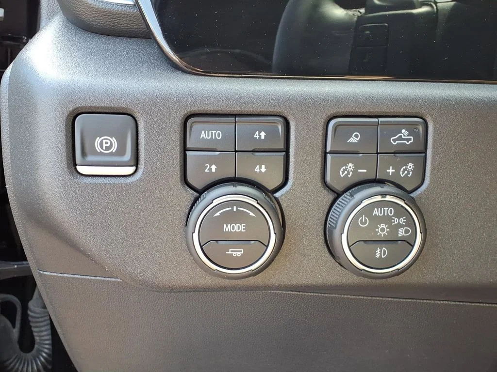 Used 2025 Black Chevrolet LT Trail Boss image 25