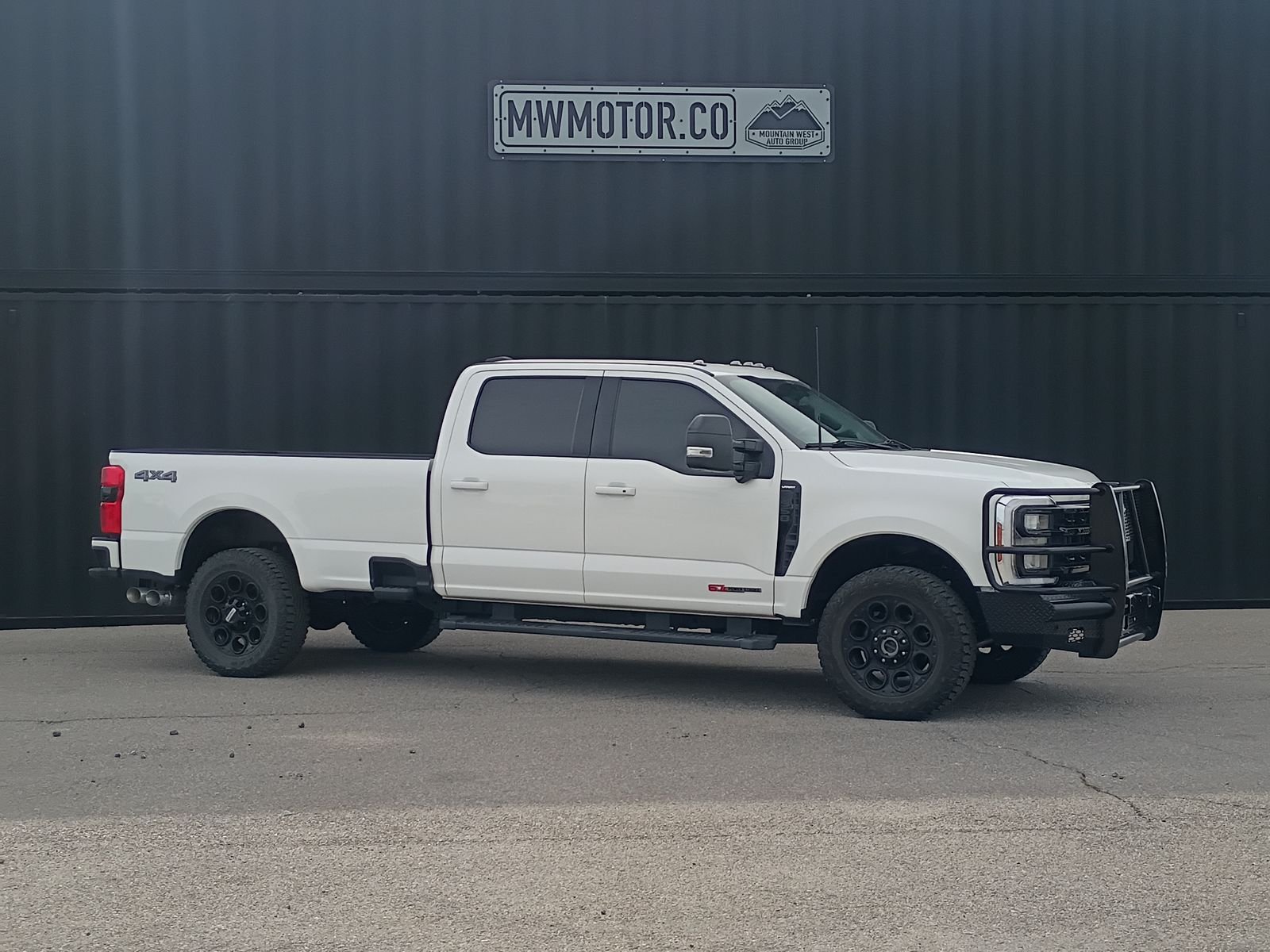 2024 Ford F-350 Lariat 4x4 Crew Cab 8' Box SRW's photo