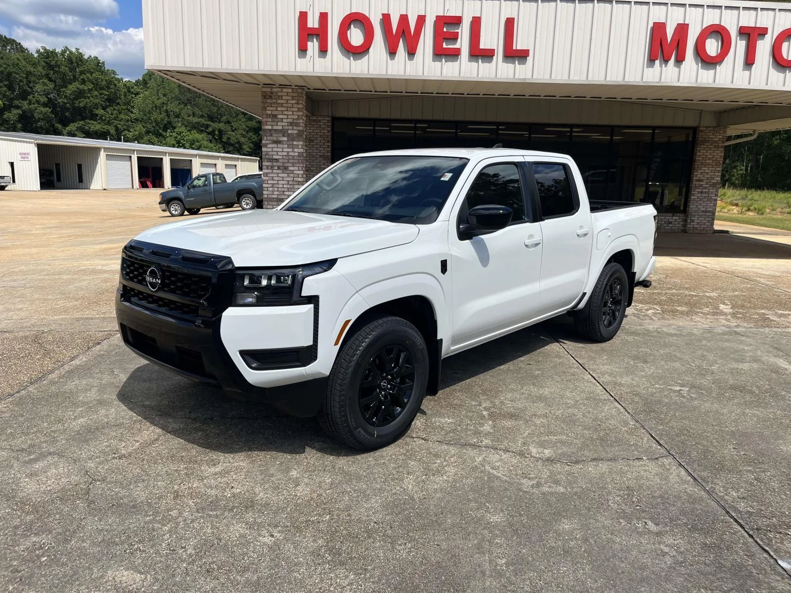 2026 Nissan Frontier SV Crew Cab 4X2 SWB's photo