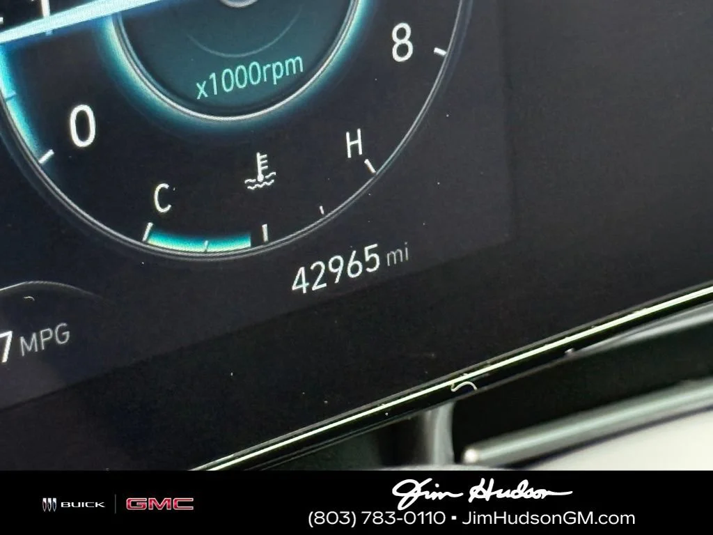 Used 2024 Red Hyundai SEL image 3