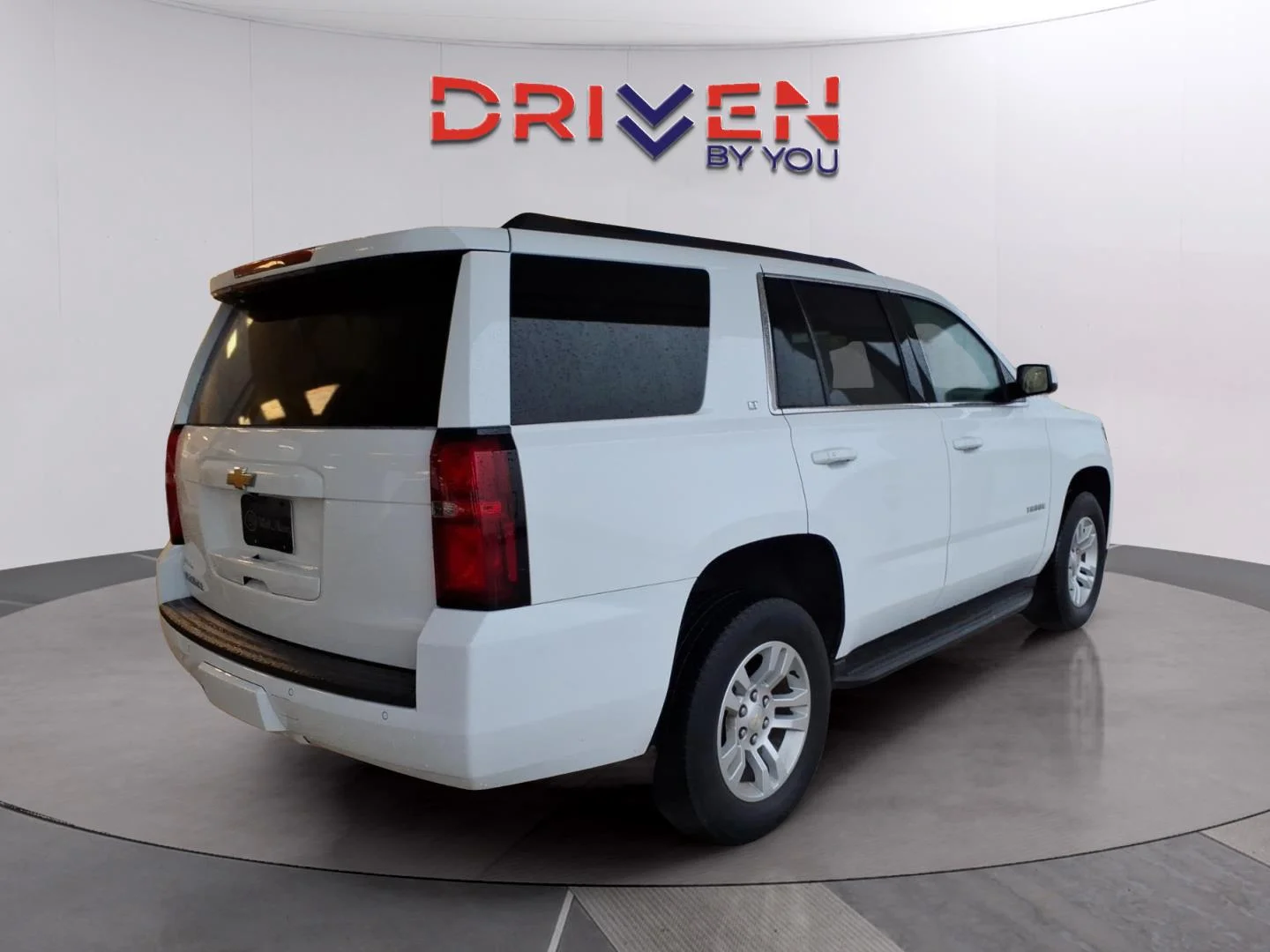 Used 2020 SUMMIT WHITE Chevrolet LT image 5