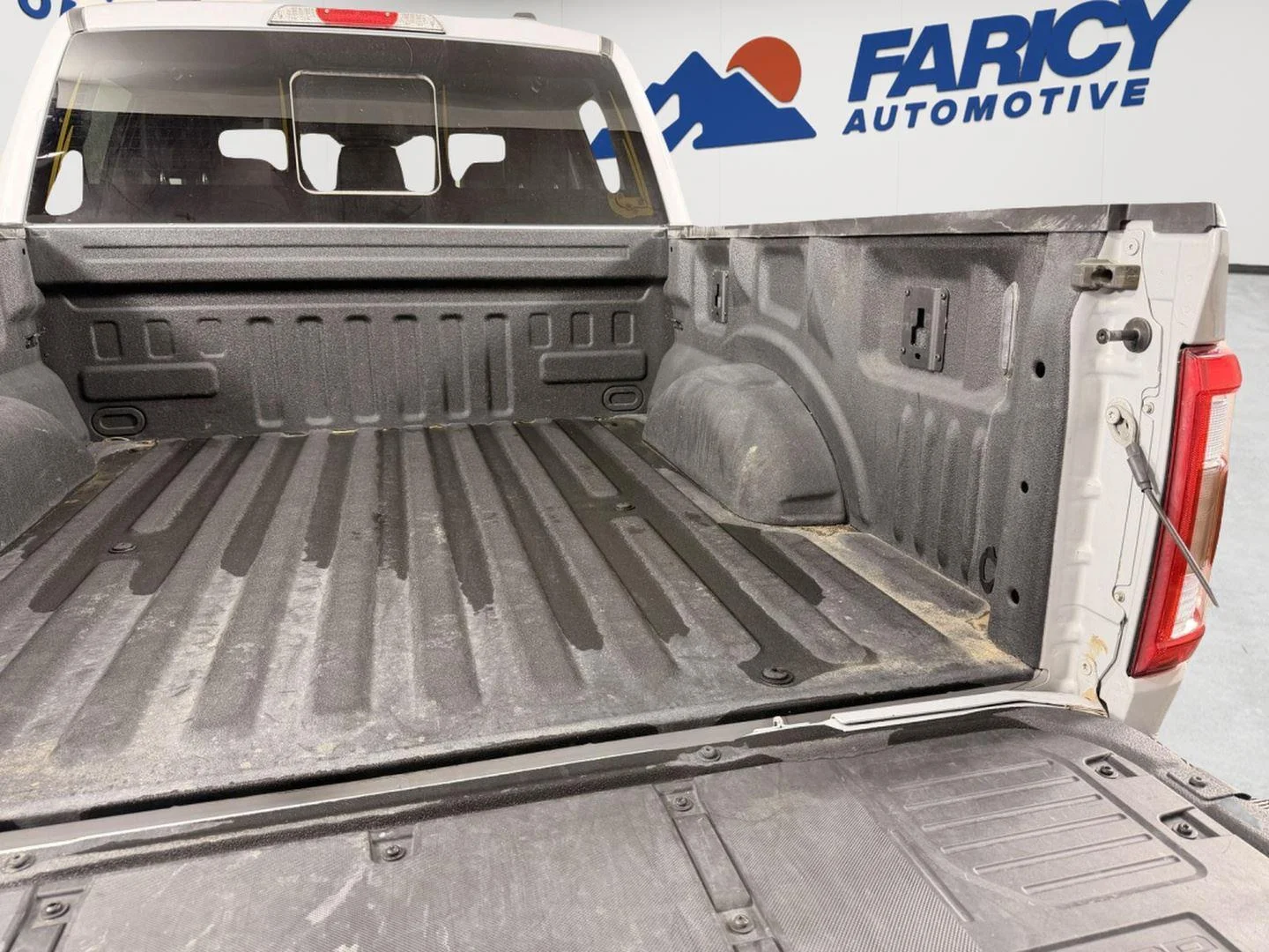 Used 2022 Space White Ford LARIAT image 7