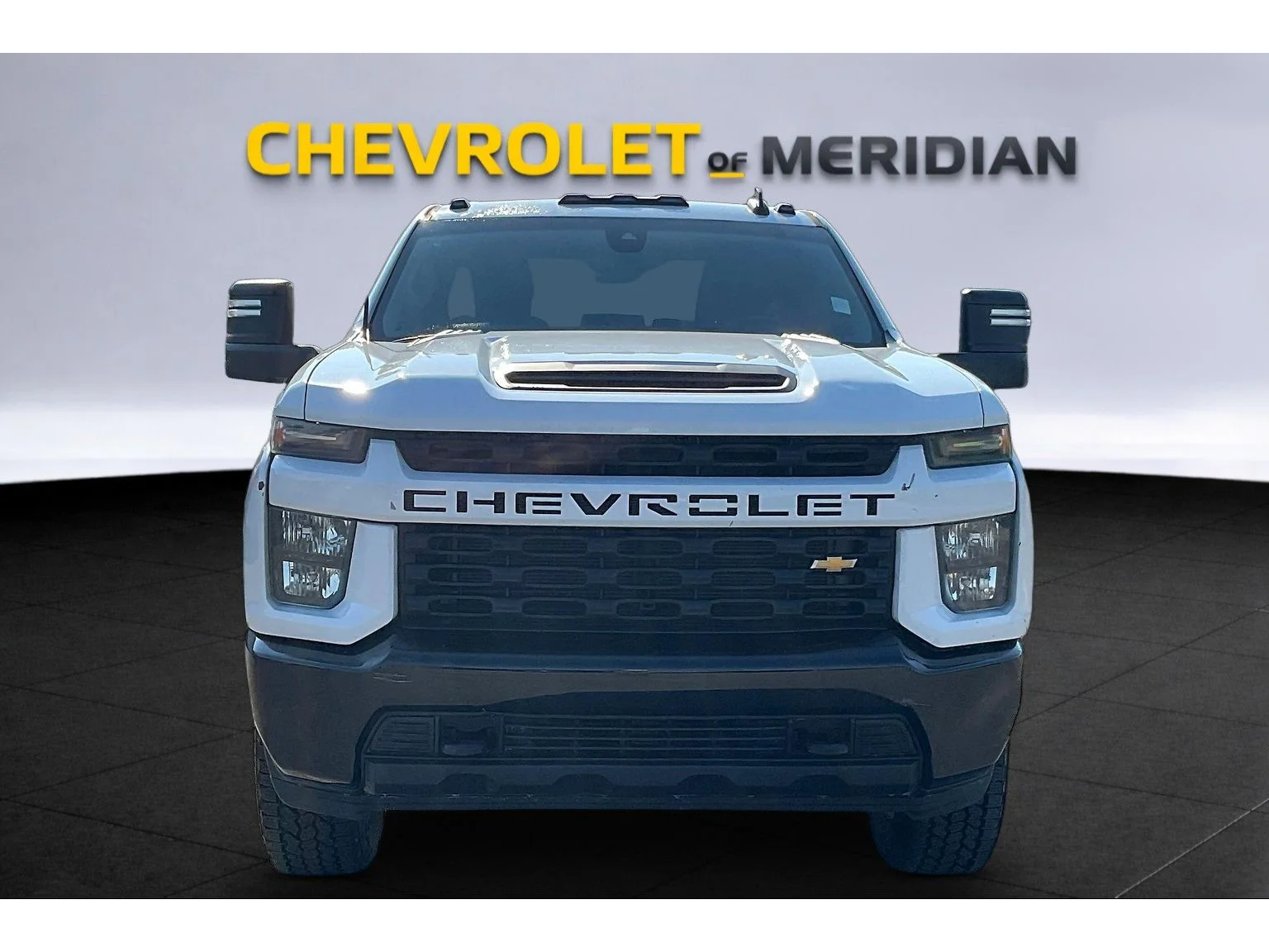 Used 2023 SUMMIT WHITE Chevrolet Custom image 3