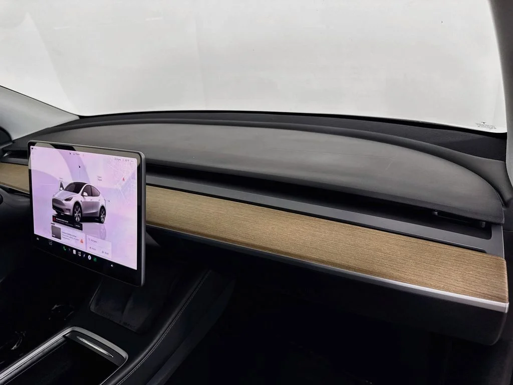 Used 2022 White Tesla Long Range image 29
