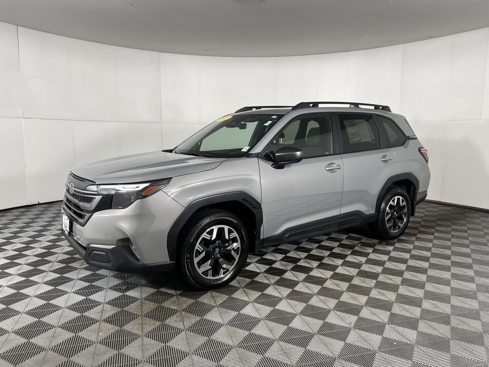 Used 2025 River Rock Pearl Subaru Premium image 40