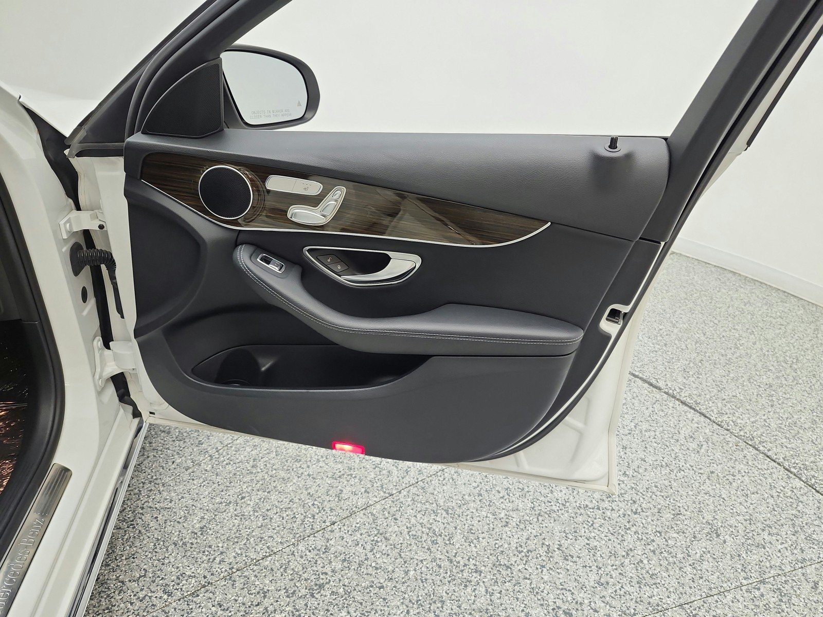 Used 2020 Polar White Mercedes-Benz C 300 Sedan image 21