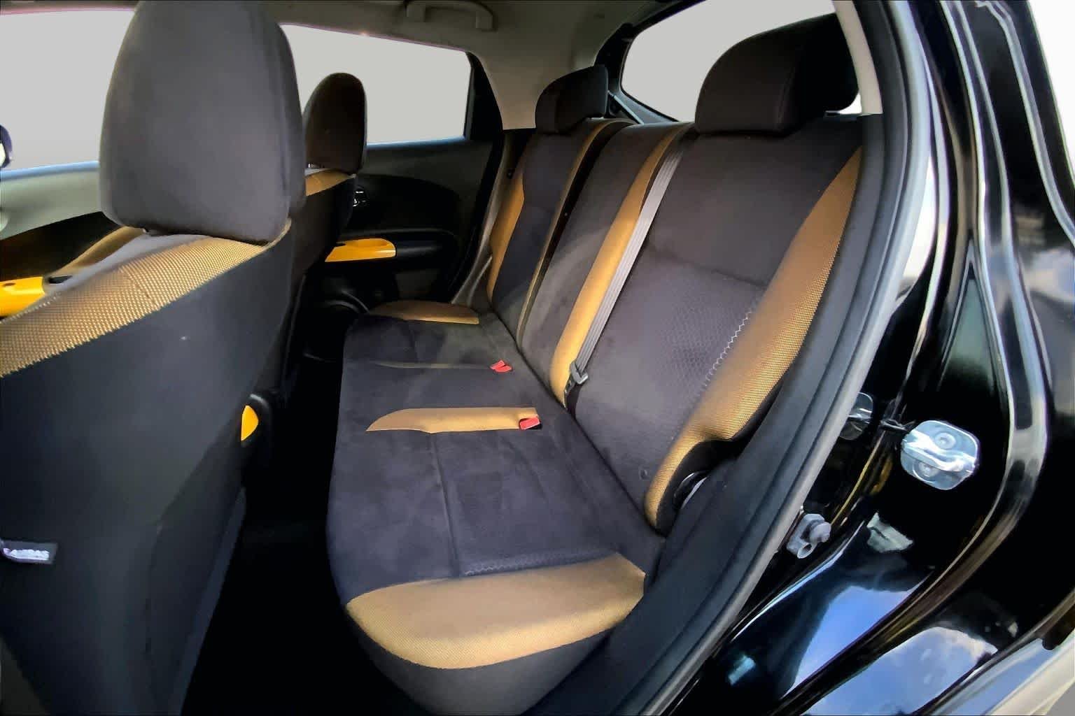 Used 2016 Super Black Nissan SV image 20