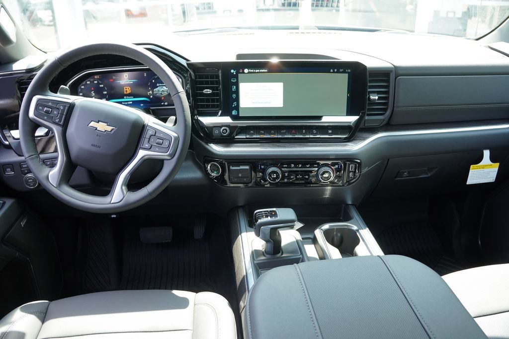 2026 Chevrolet Silverado 1500 LTZ - Photo 12