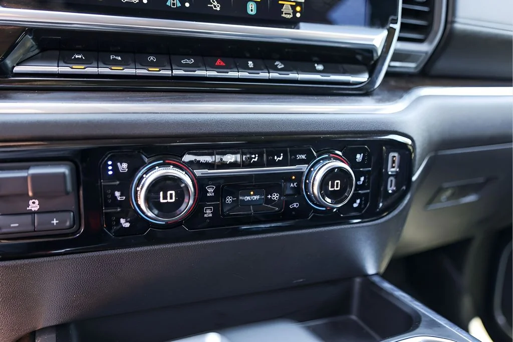 Used 2023 Silver GMC SLT image 21