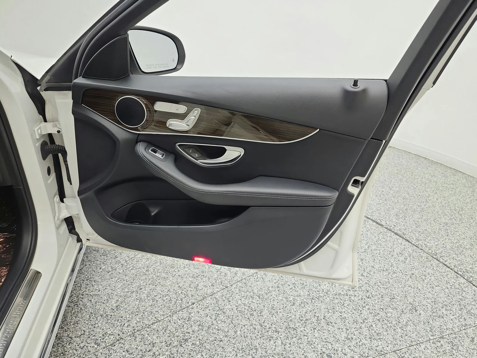 Used 2020 Polar White Mercedes-Benz C 300 Sedan image 21