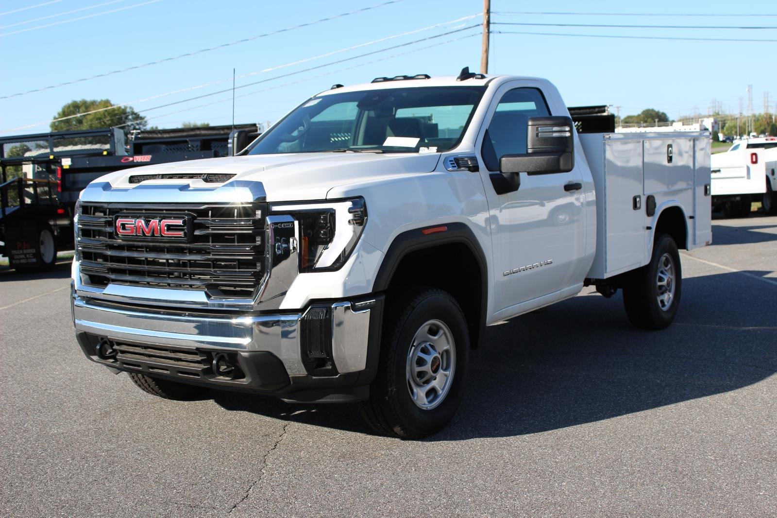 New 2024 Summit White GMC Pro image 3