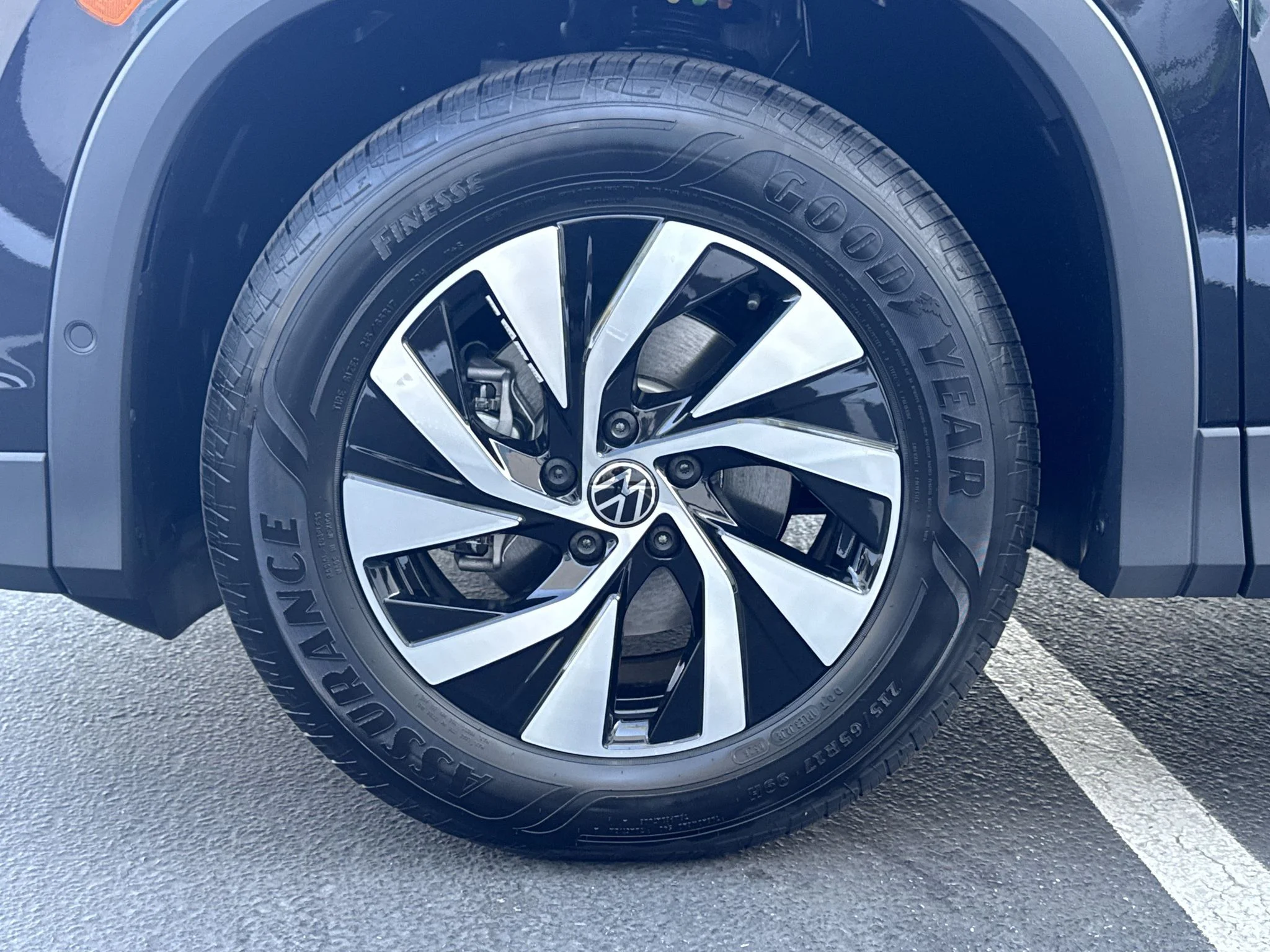 New 2026 Deep Black Pearl Volkswagen S image 10
