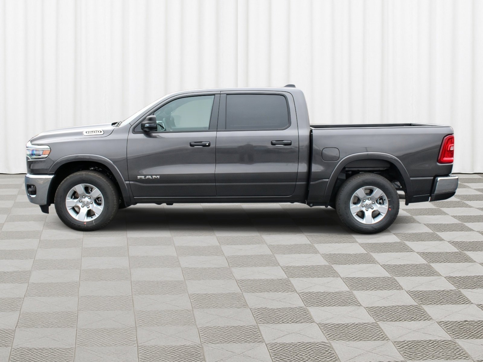 New 2026 Granite Crystal Metallic Clearcoat RAM Big Horn image 34