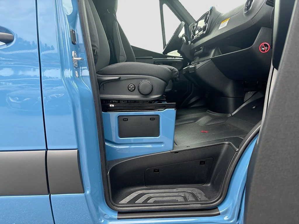 New 2026  Mercedes-Benz Cargo 144 WB image 24