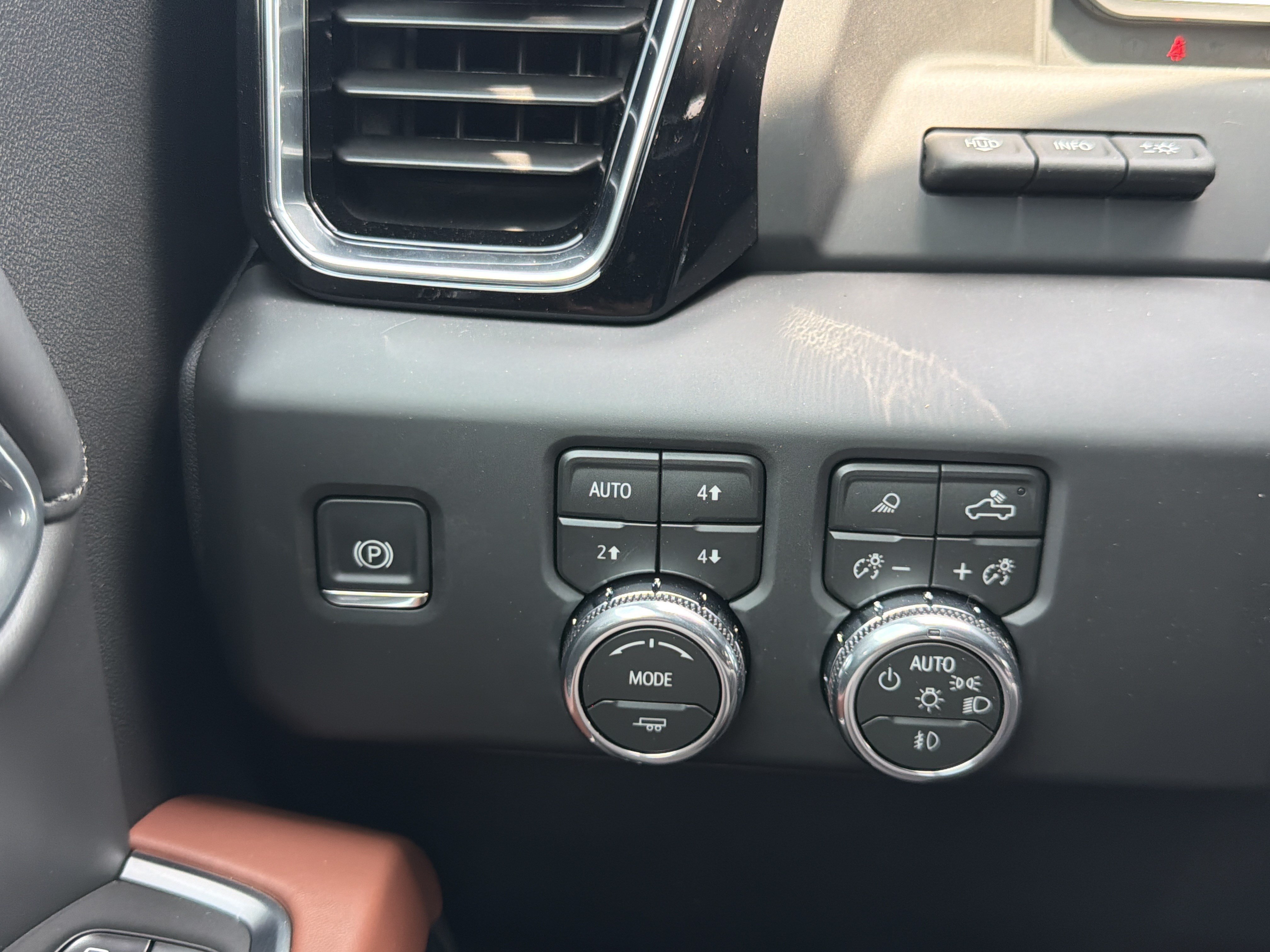 2026 GMC Sierra 2500HD Denali Ultimate - Photo 30