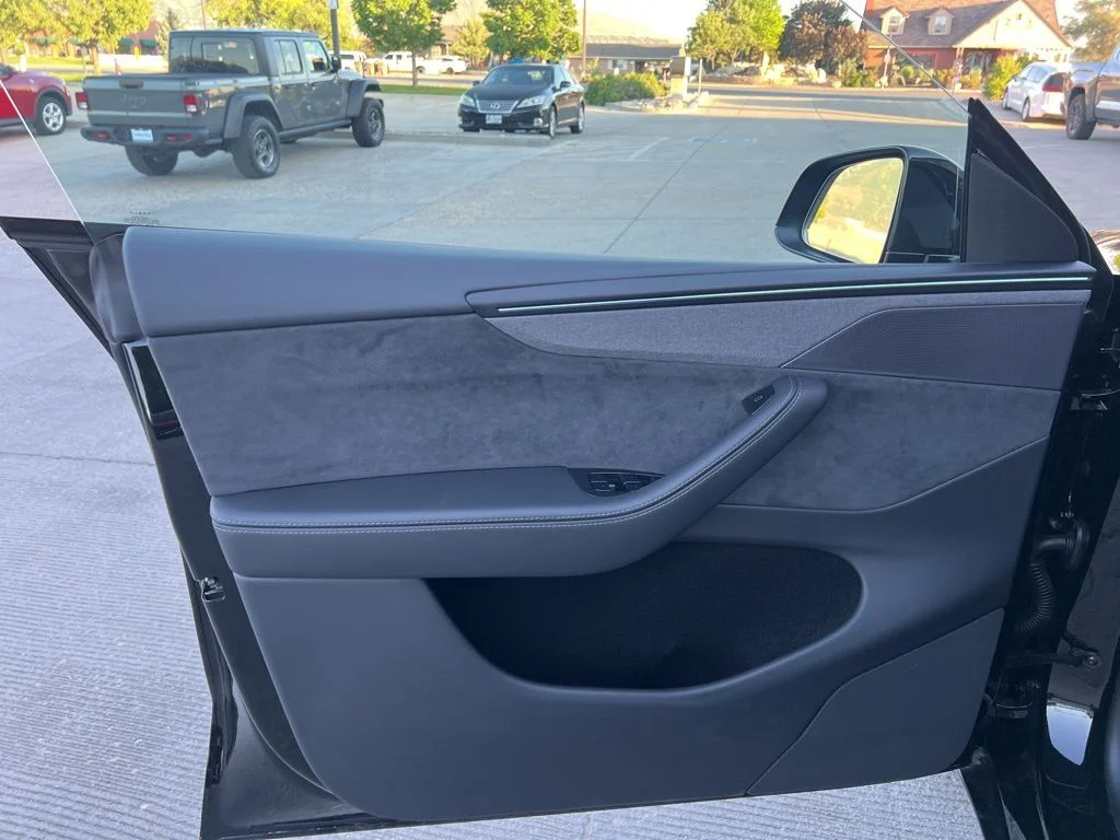 Used 2026 Black Tesla  image 12